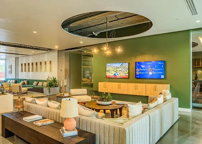 Relaxing 2bd - Downtown - Gym, Pool, Parking Apartamento Phoenix